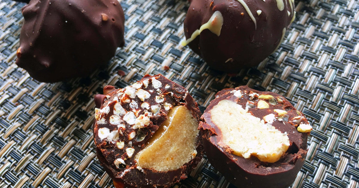 Raw Chocolate â€˜Double Deckerâ€™ Easter Eggs – Vivo Life USA